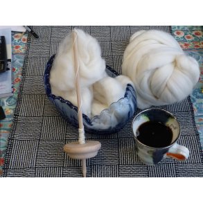 H�ndten + uld og vejledning 100 g hvid uld